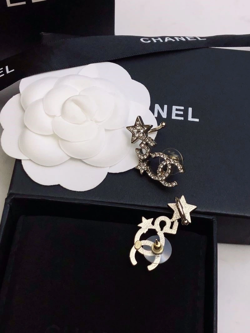 Sporty Chanel Earrings 222711