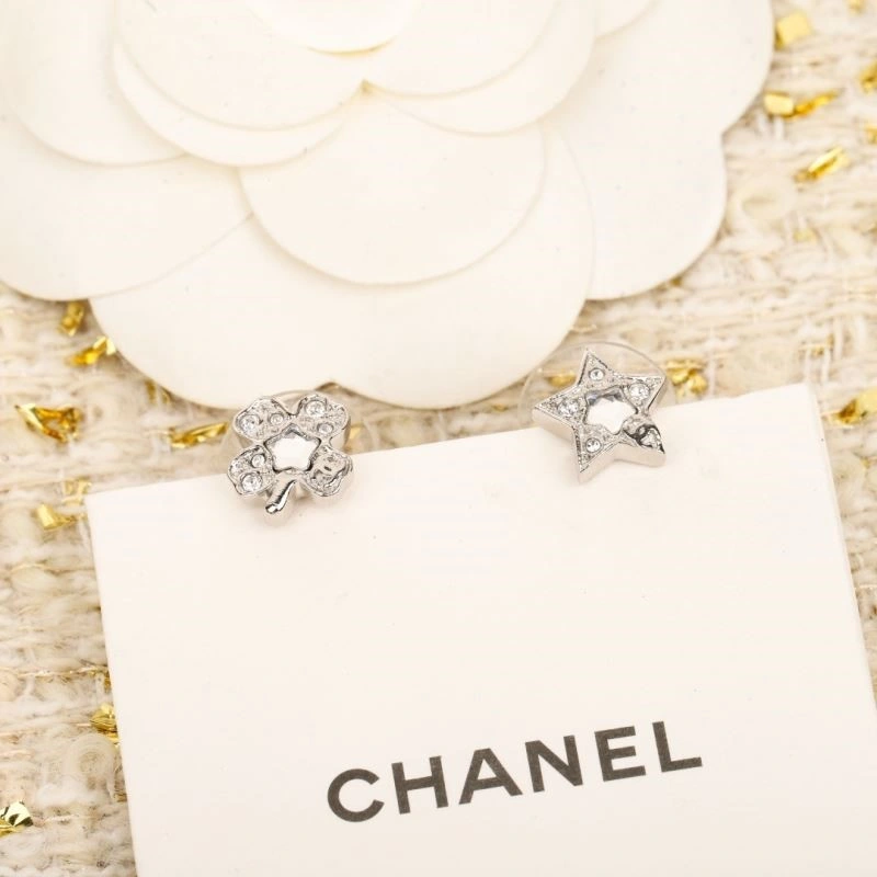 Trendsetting Chanel Earrings 222710