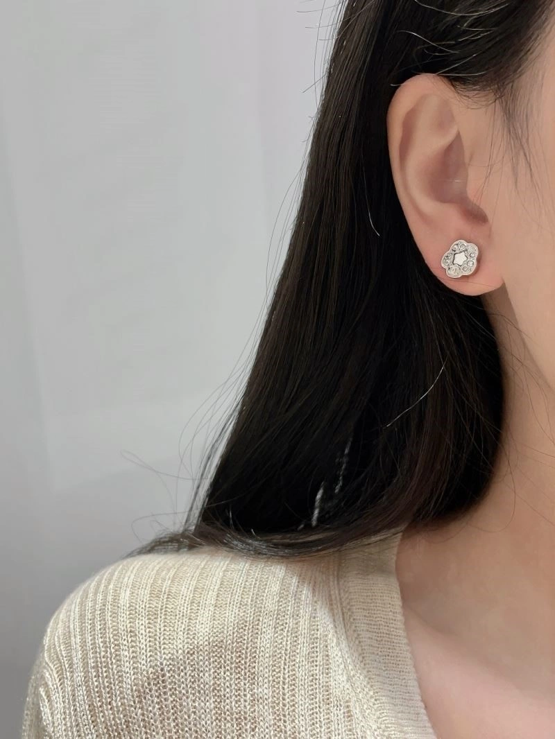 Trendsetting Chanel Earrings 222710