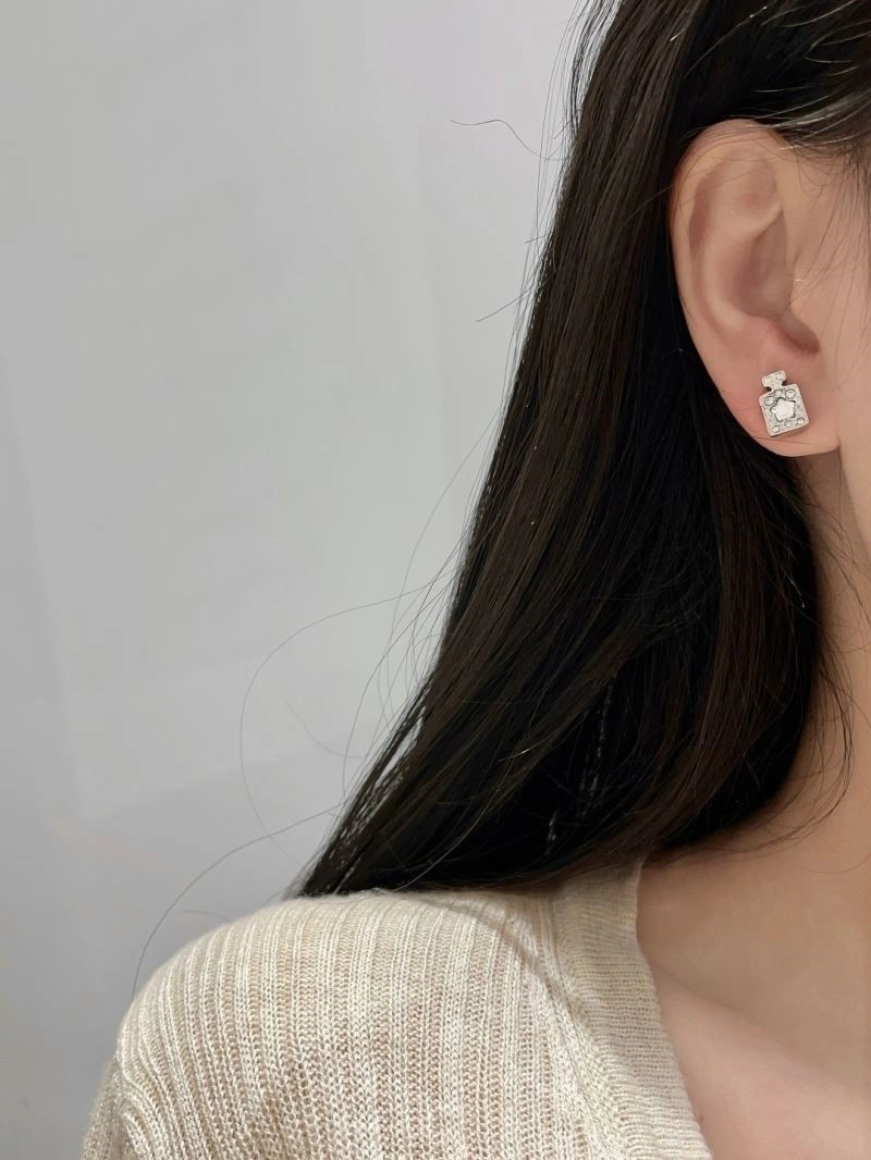 Trendsetting Chanel Earrings 222710