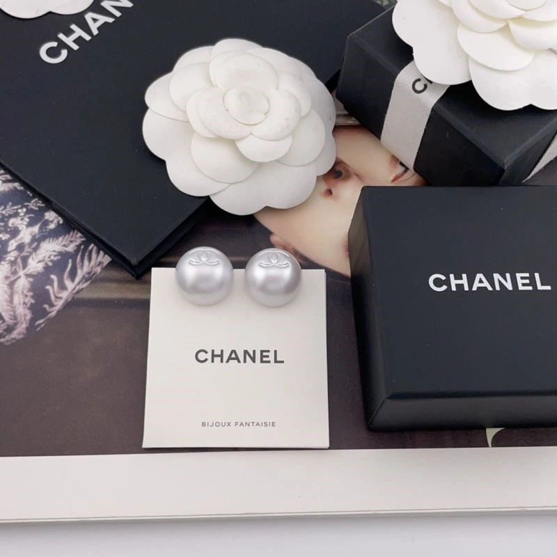 Chanel Earrings FashionForward 222708