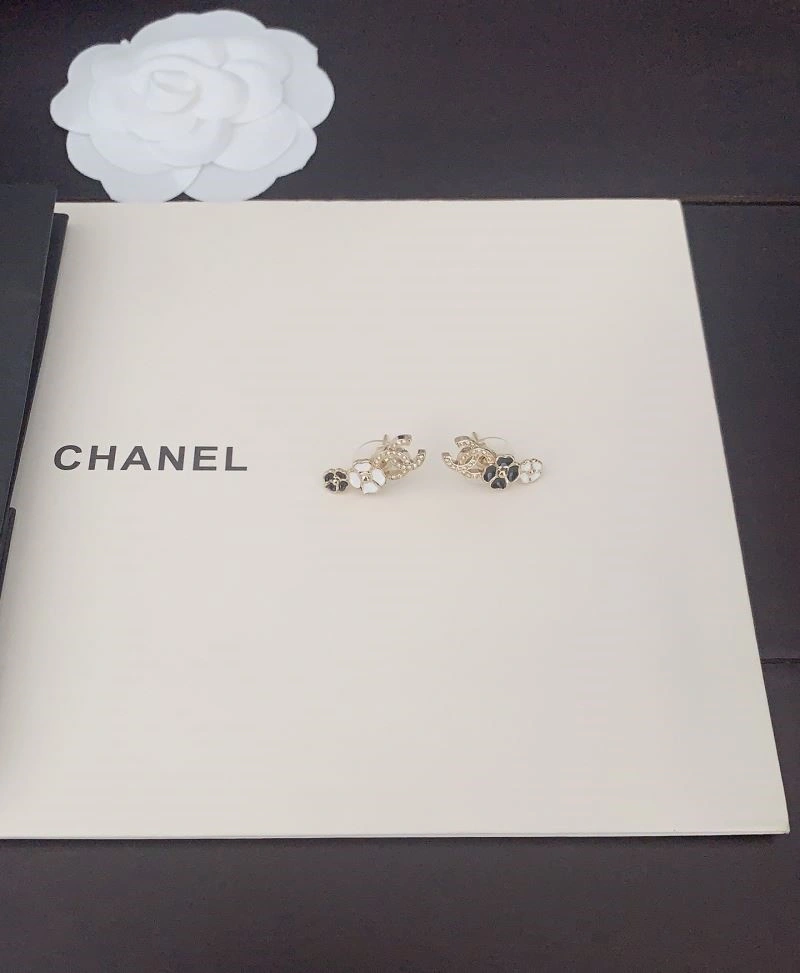 Chanel Earrings EasyMatch 222756