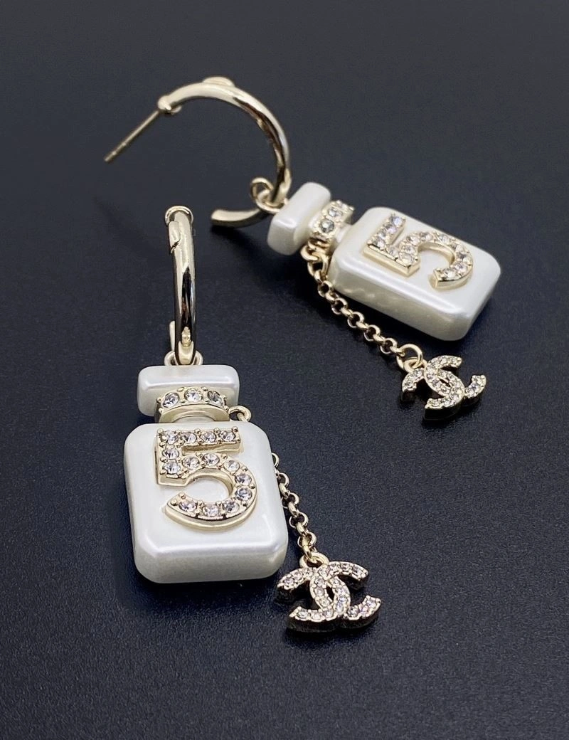 Chanel Earrings Cozy 222709