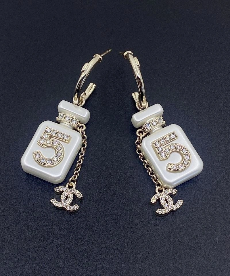 Chanel Earrings Cozy 222709