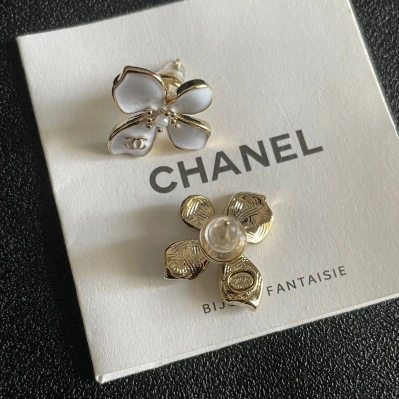 UrbanChic Chanel Earrings 222701