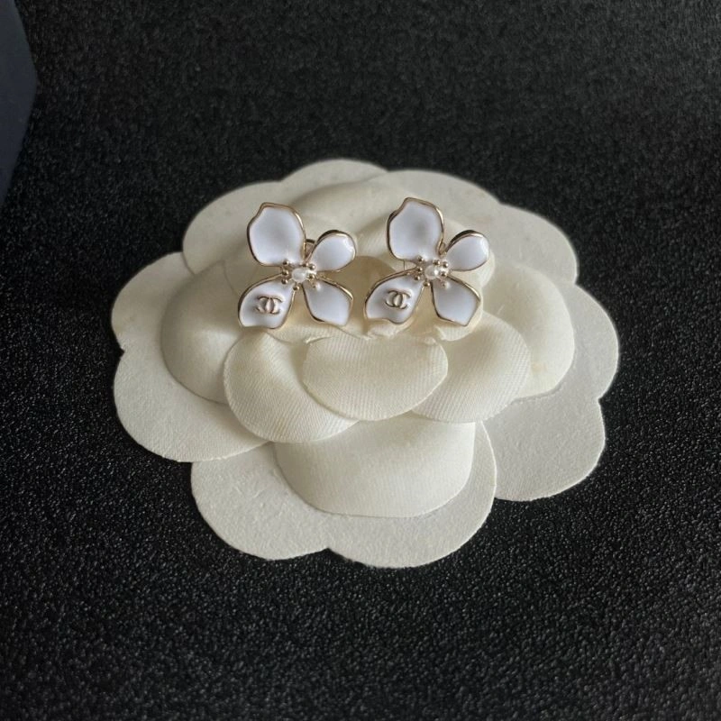 UrbanChic Chanel Earrings 222701