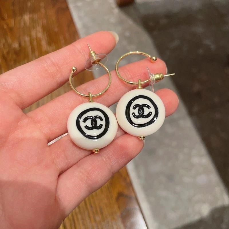 Chanel Earrings Cozy 222695