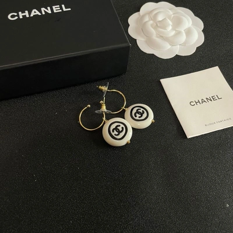Chanel Earrings Cozy 222695