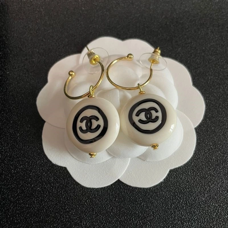 Chanel Earrings Cozy 222695