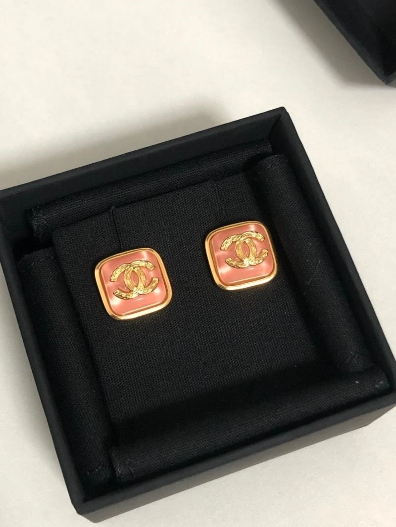 Comfortable Chanel Earrings 222686