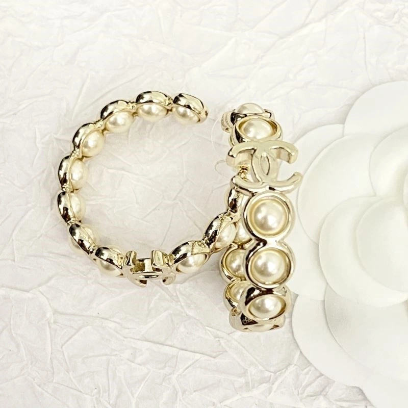 Chanel Earrings WellDesigned 222702