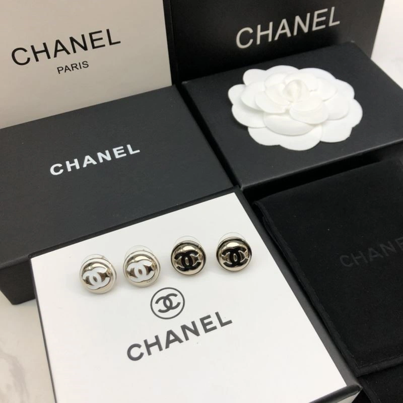 Stylish Chanel Earrings 222669