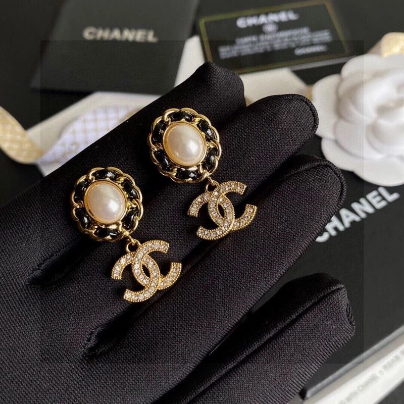 FreshLook Chanel Earrings 222667