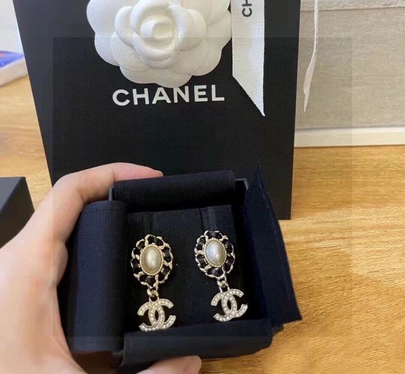 FreshLook Chanel Earrings 222667