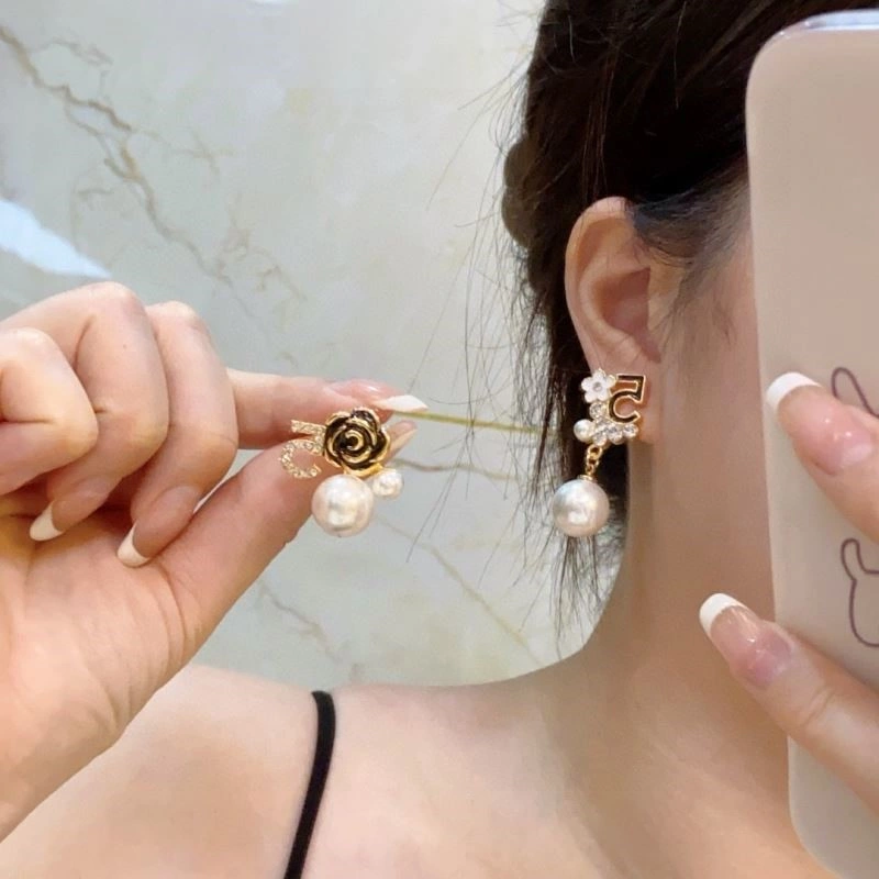 Attractive Chanel Earrings 222668