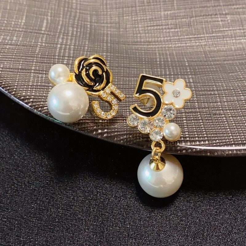 Attractive Chanel Earrings 222668