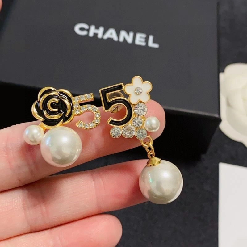 Attractive Chanel Earrings 222668