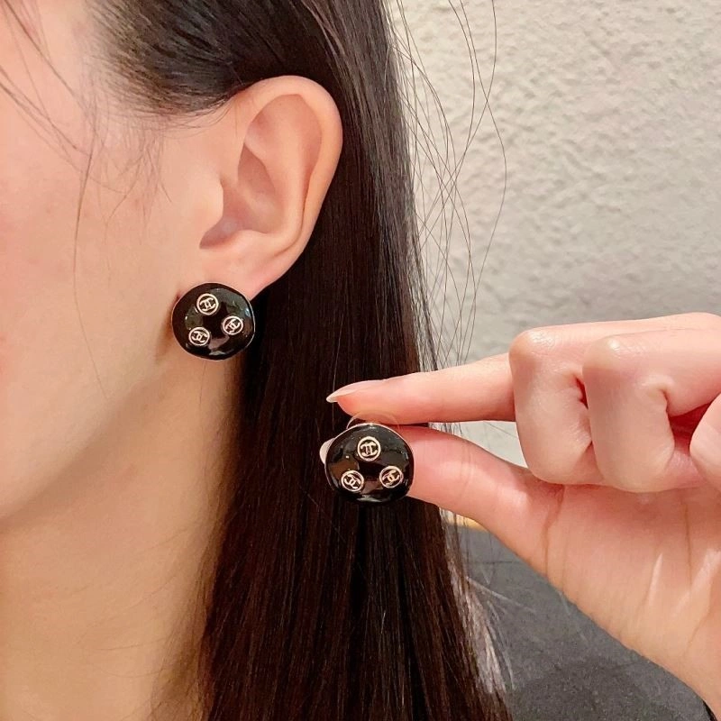 Durable Chanel Earrings 222651
