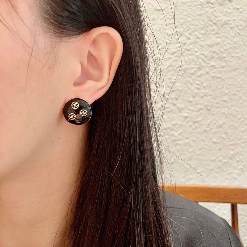 Durable Chanel Earrings 222651