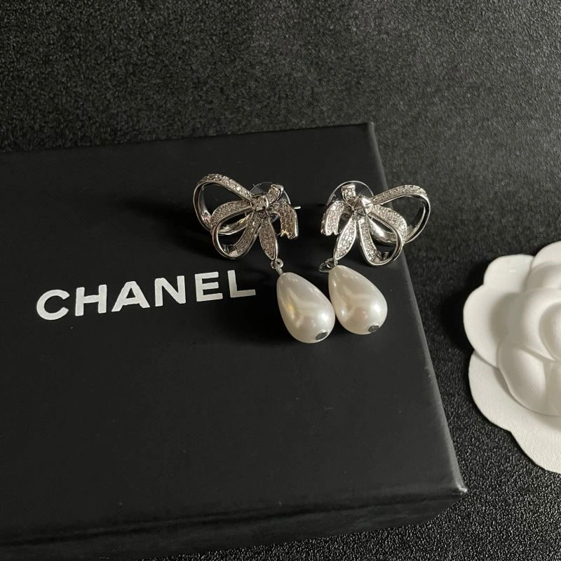 Bold Chanel Earrings 222654