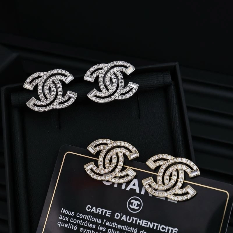 Chanel Earrings Comfortable 222672