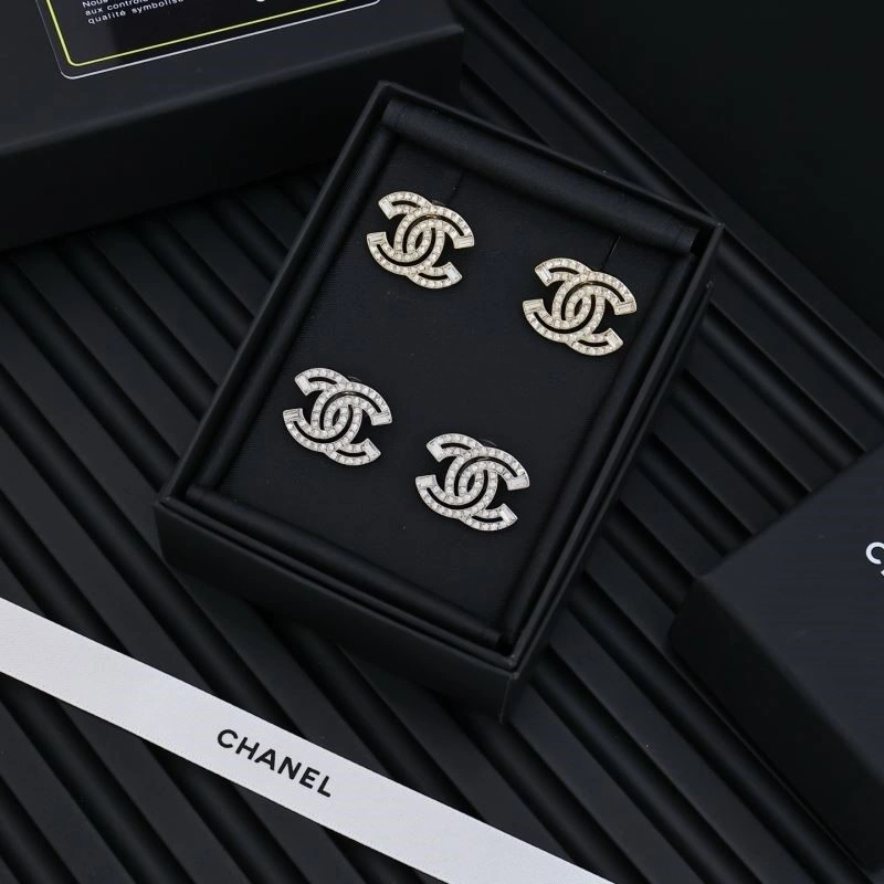 Chanel Earrings Comfortable 222672