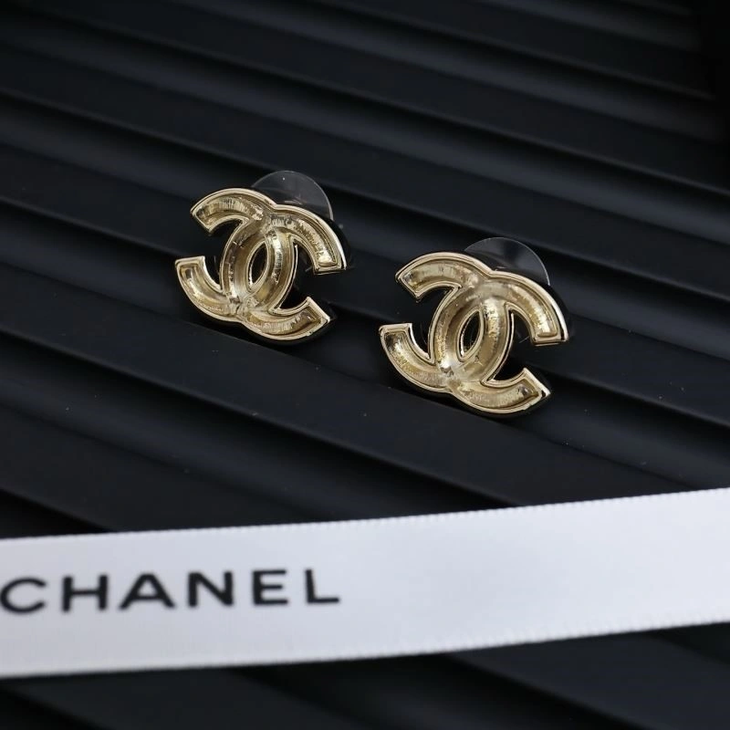 Effortless Chanel Earrings 222704