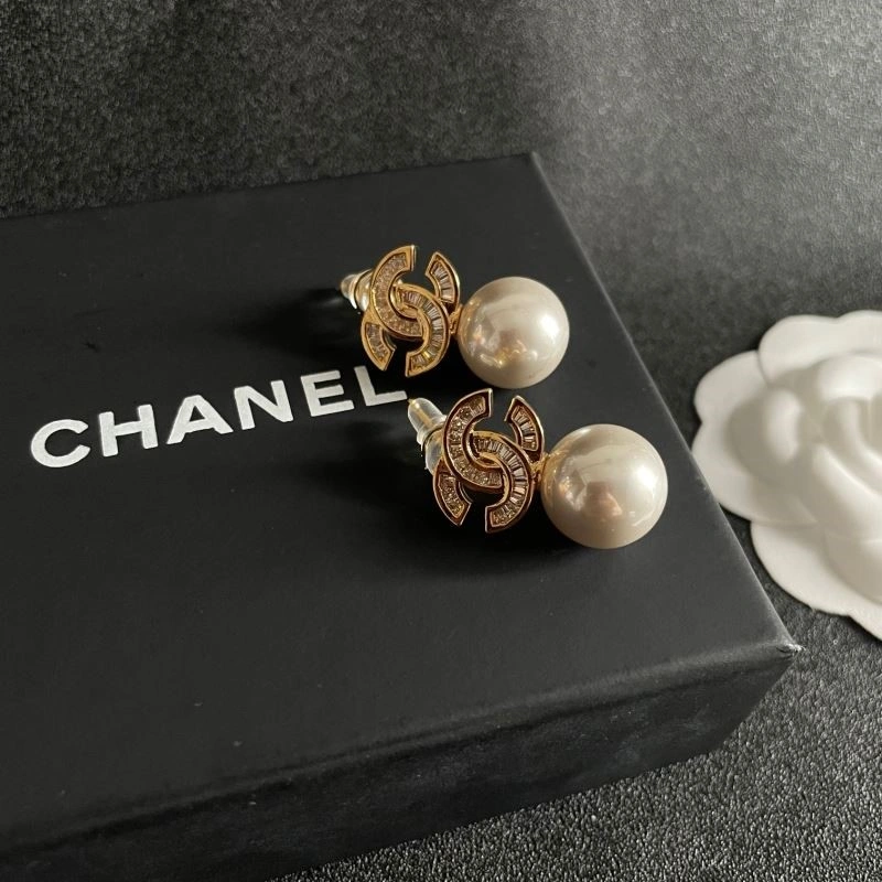 Premium Chanel Earrings 222624