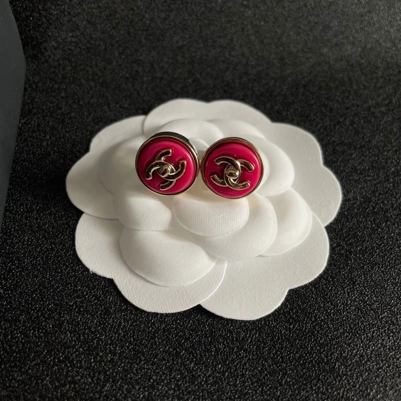 Chanel Earrings Elegant 222650