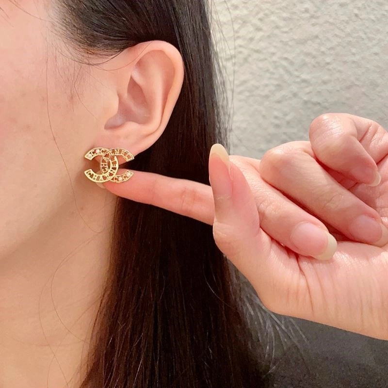 FreshLook Chanel Earrings 222622