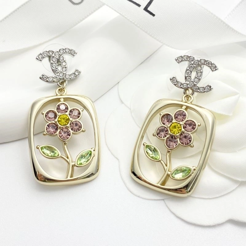 Chanel Earrings WellDesigned 222611