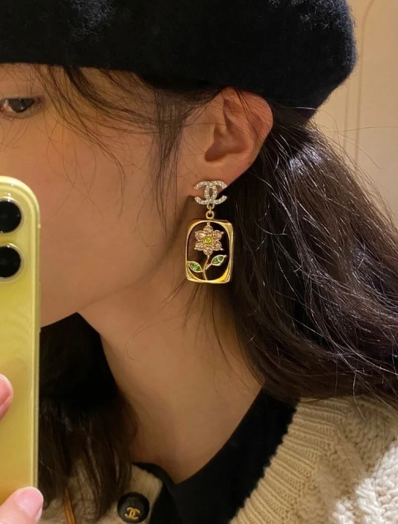 Chanel Earrings WellDesigned 222611