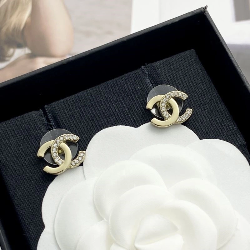 Trendy Chanel Earrings 222631