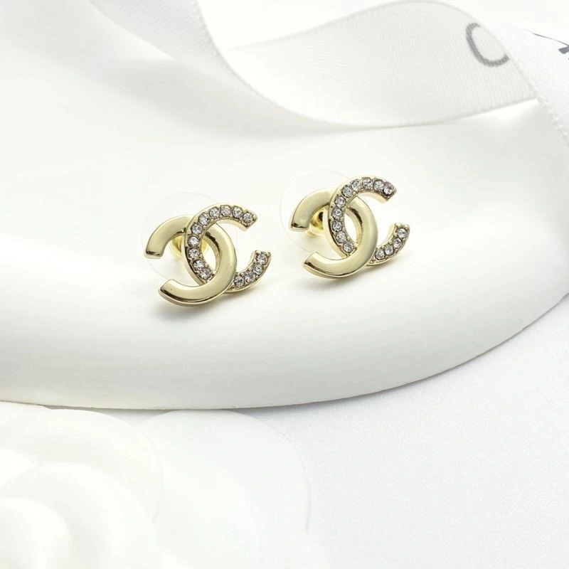Trendy Chanel Earrings 222631