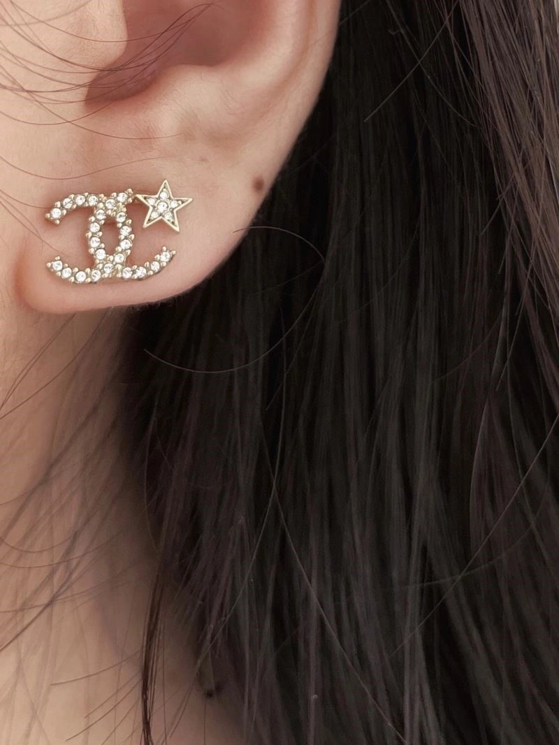 Chanel Earrings Sophisticated 222610