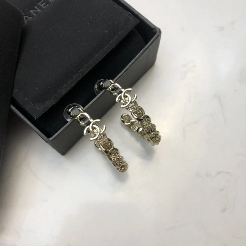 Trendsetting Chanel Earrings 222617