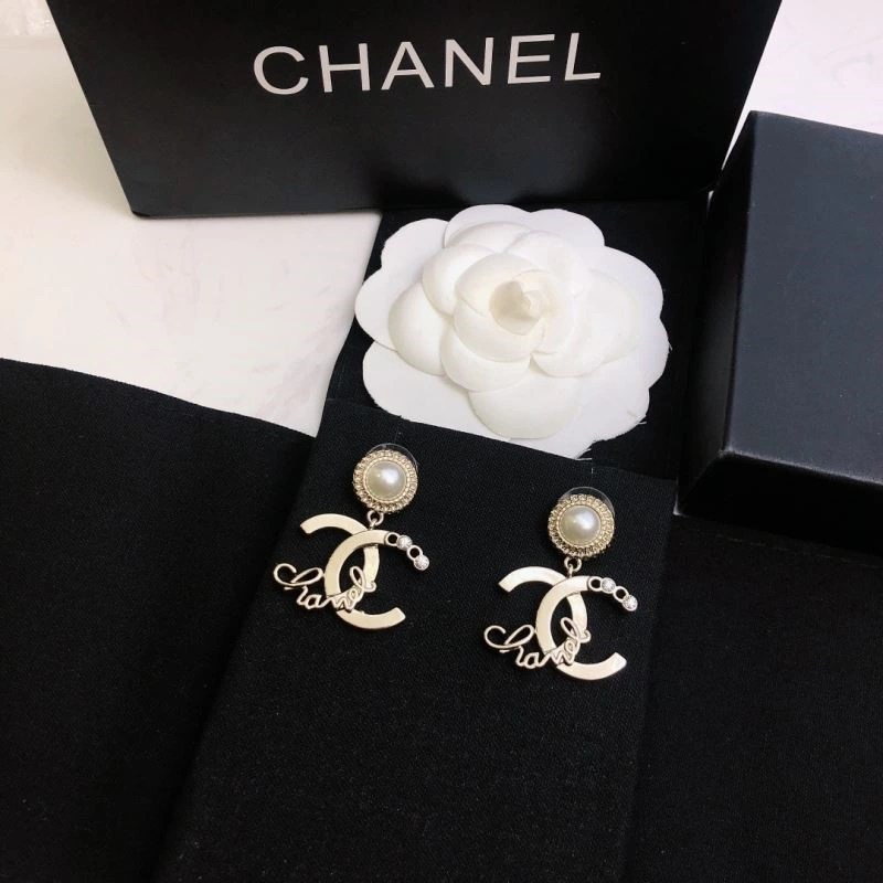 Comfortable Chanel Earrings 222597