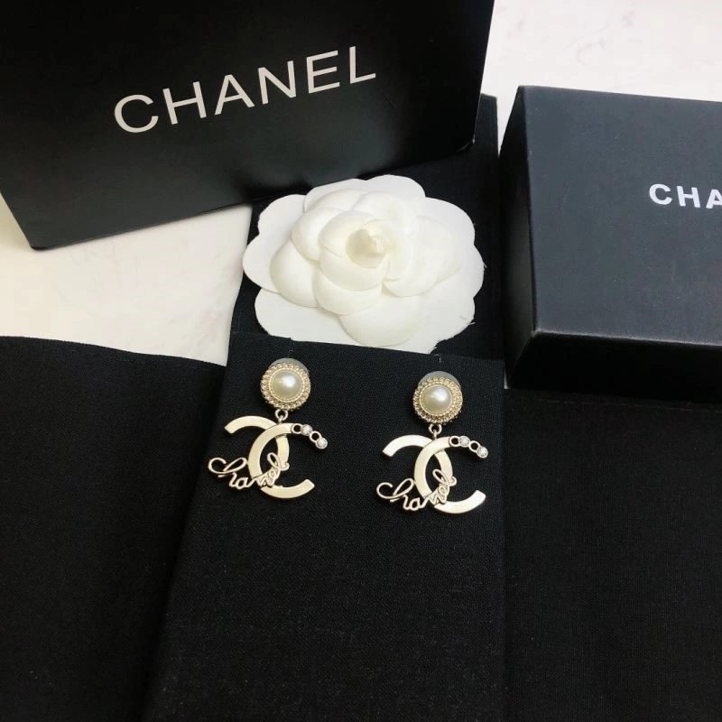 Comfortable Chanel Earrings 222597