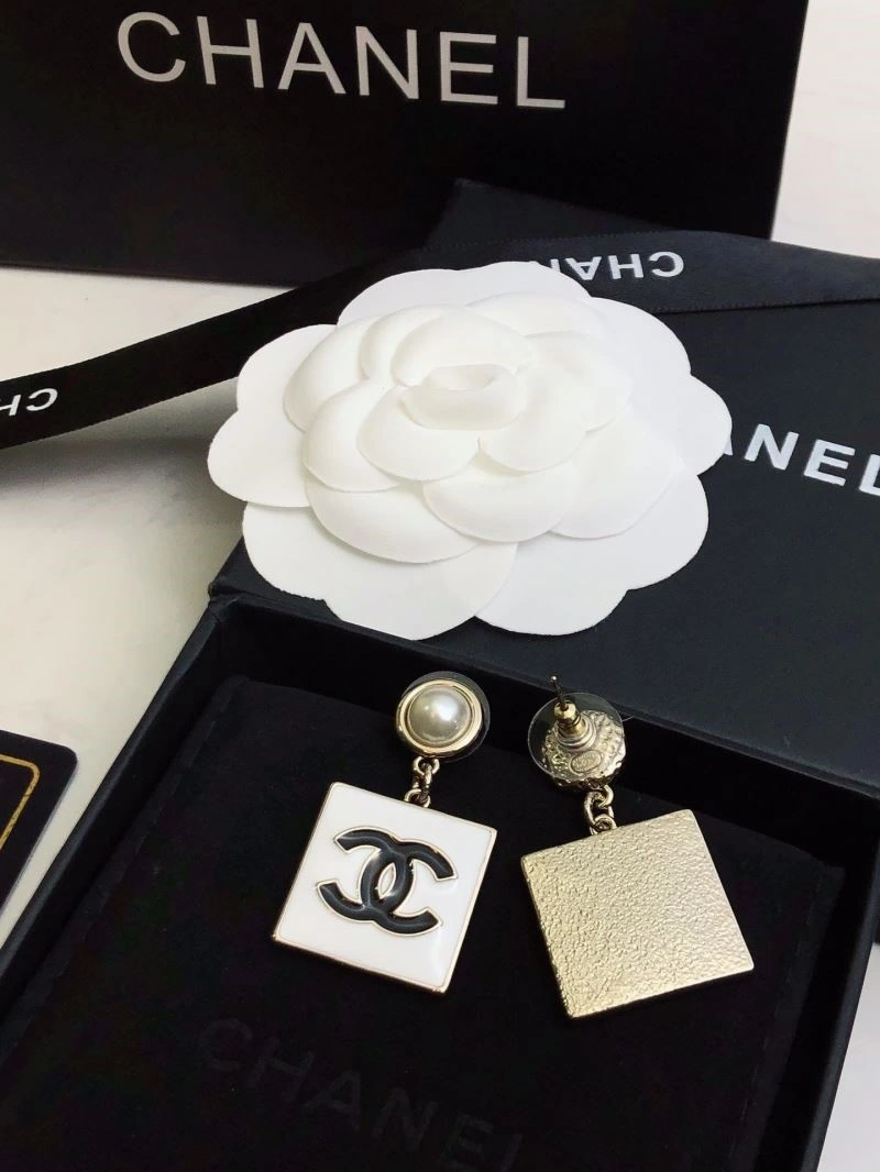 Original Chanel Earrings 222606