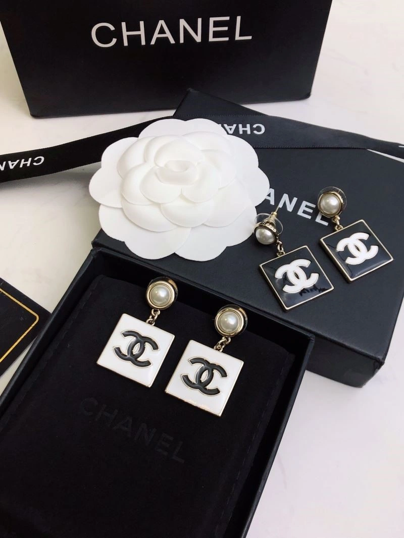 Original Chanel Earrings 222606
