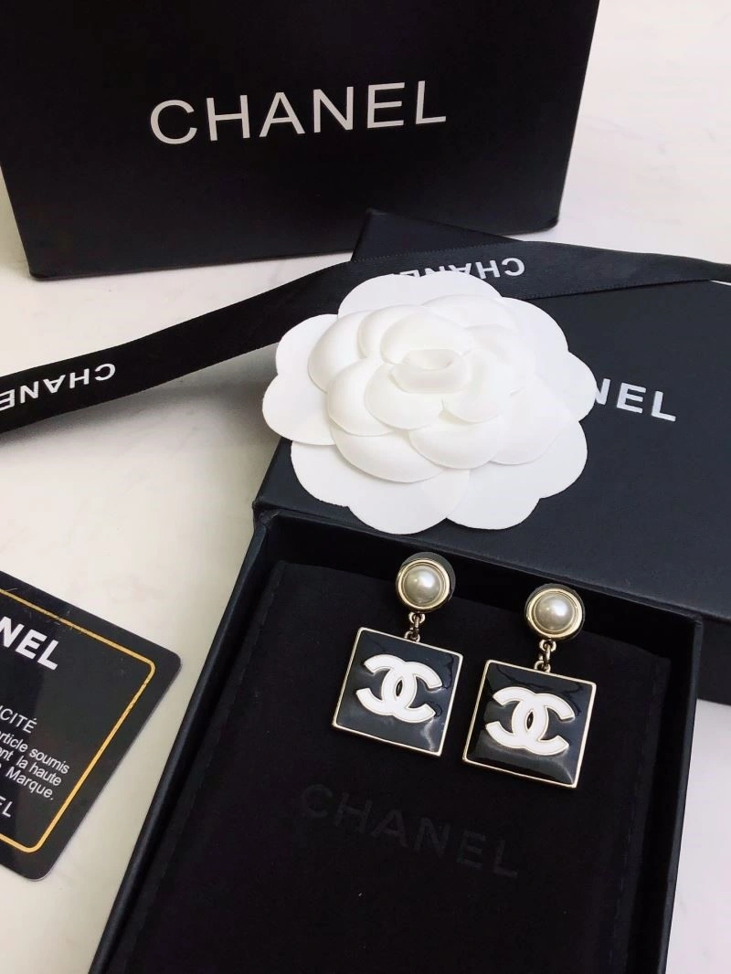 Chanel Earrings Youthful 222594