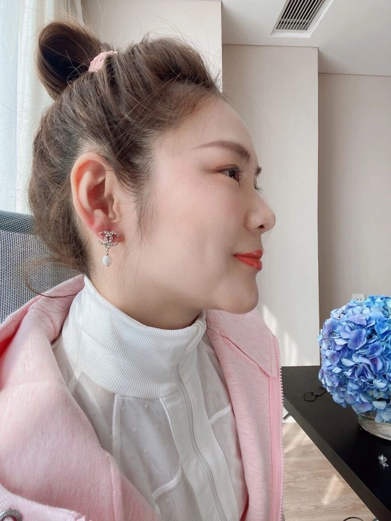 Vibrant Chanel Earrings 222600