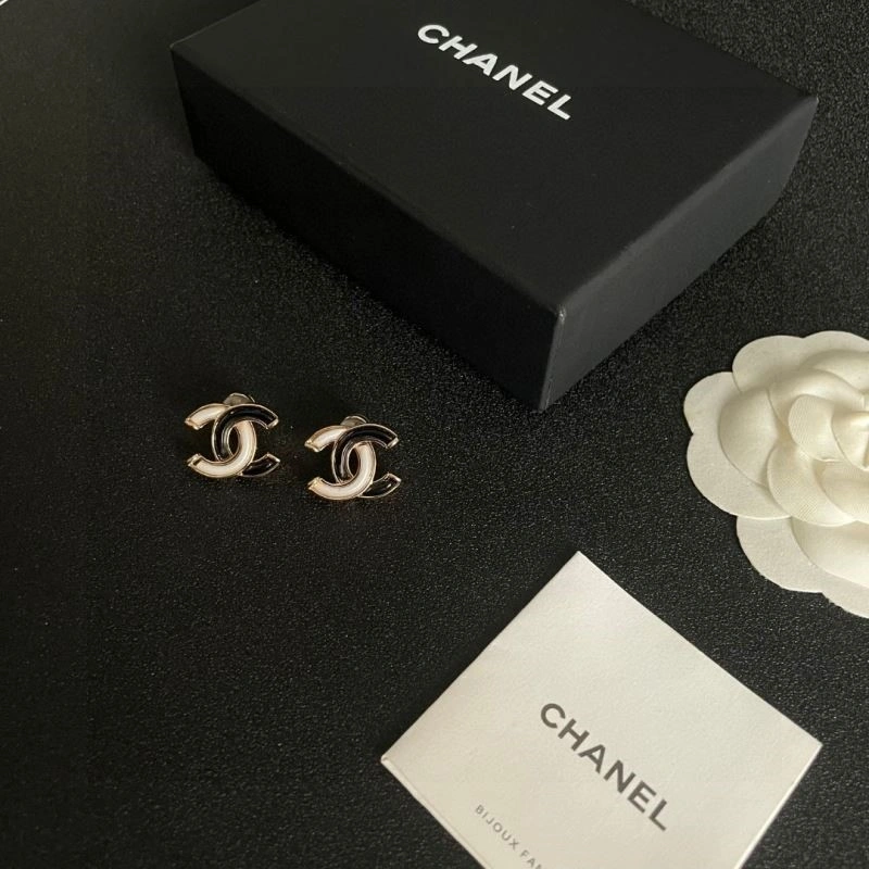 Chanel Earrings Refined 222588