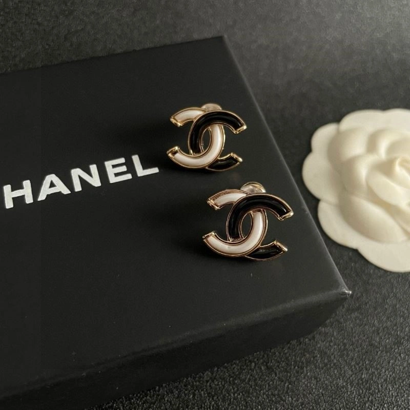 Chanel Earrings Refined 222588