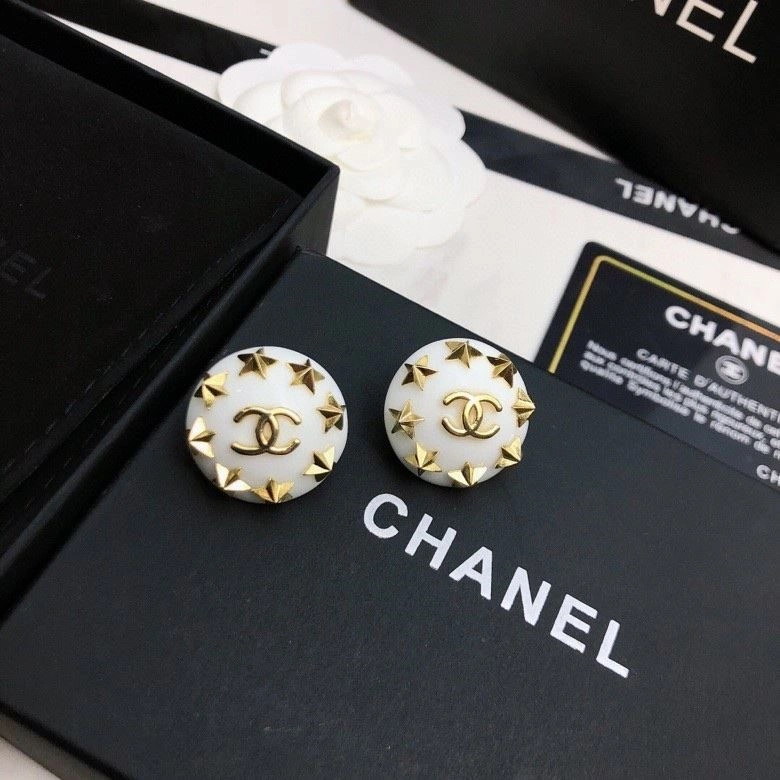 Chanel Earrings Versatile 222582