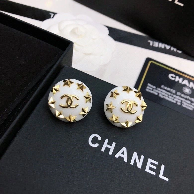 Chanel Earrings Versatile 222582