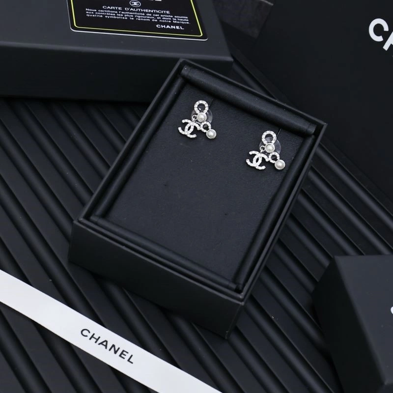 WrinkleFree Chanel Earrings 222581