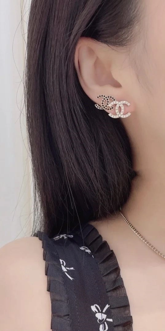 Affordable Chanel Earrings 222576