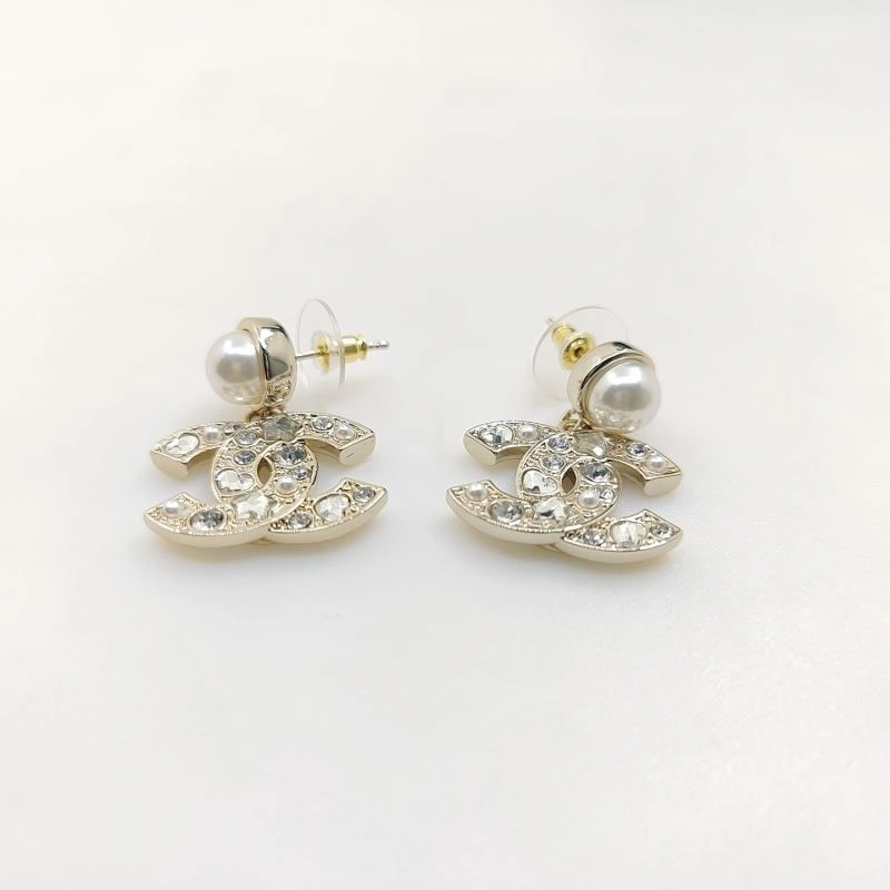 Affordable Chanel Earrings 222563
