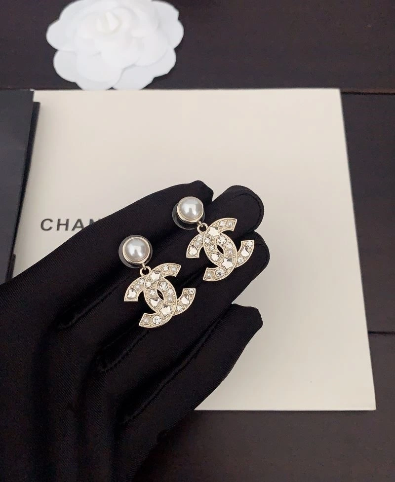 Affordable Chanel Earrings 222563